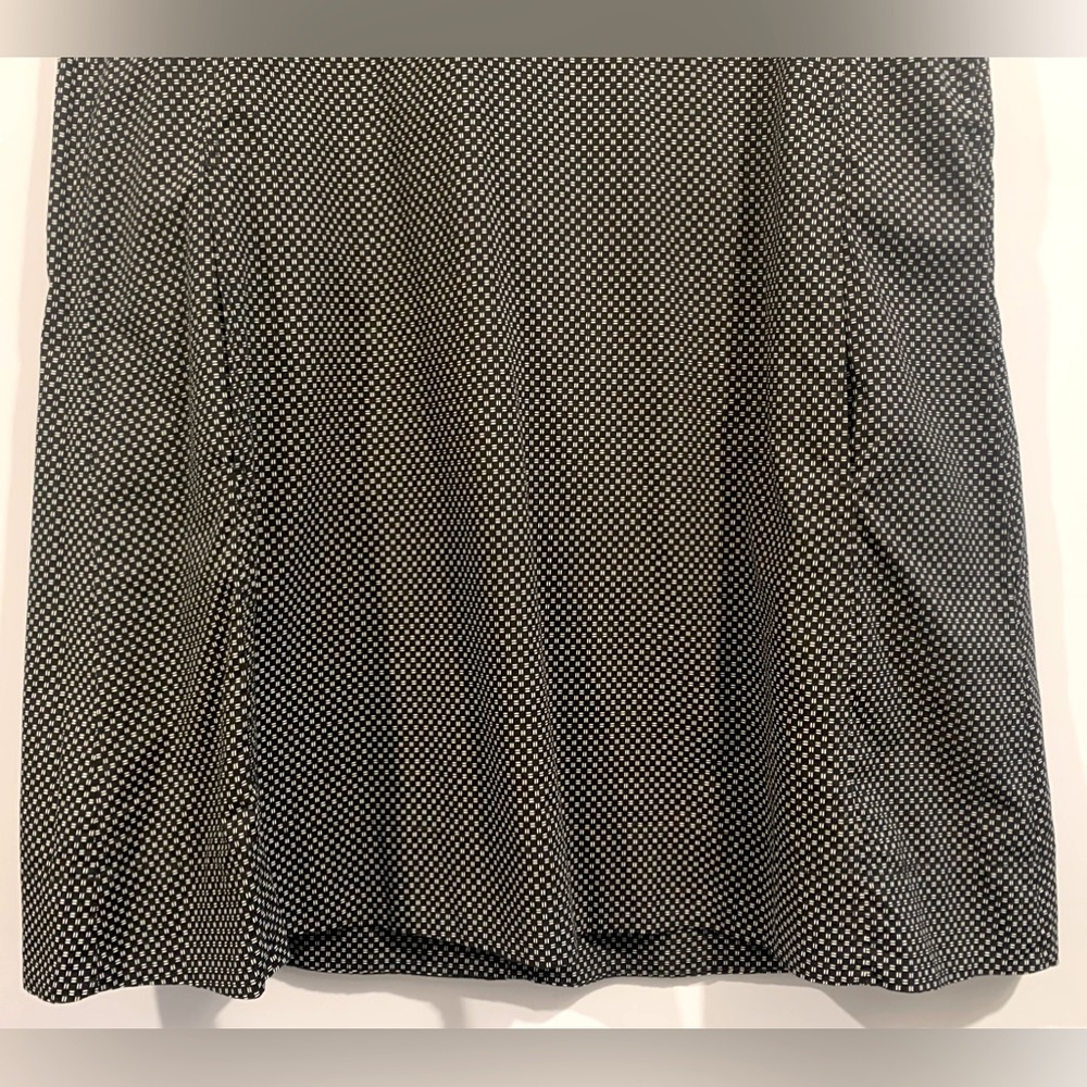 Excellent Condition, Eileen Fisher- Black/White Dress w/ Pockets, Sz Medium - Picture 4 of 12